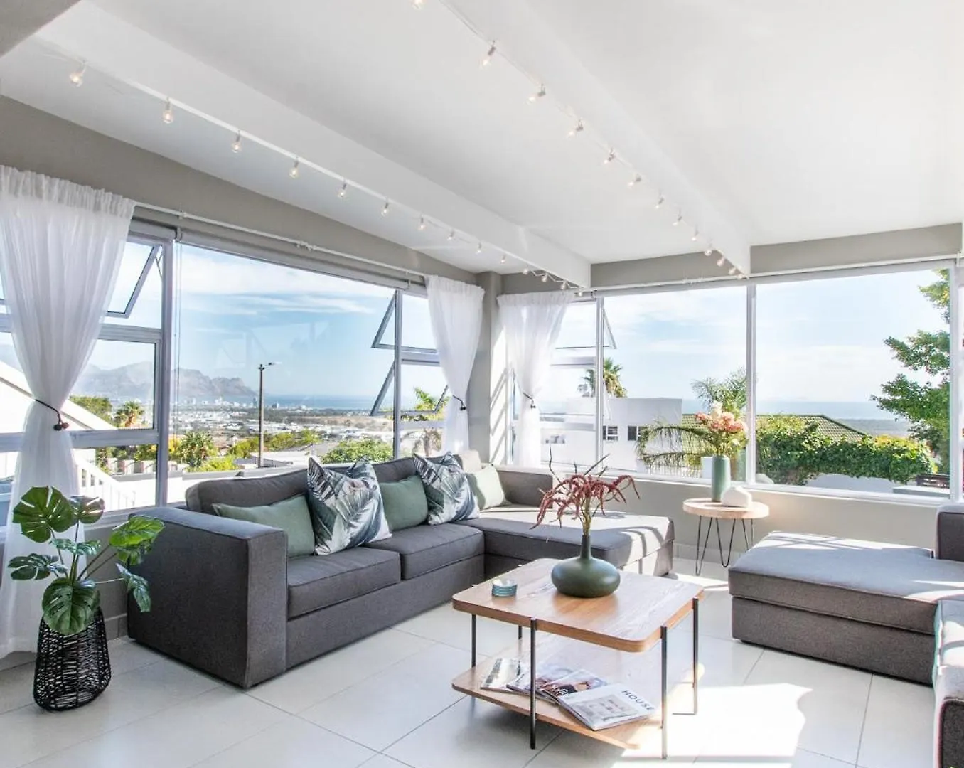 Apartment Ferienwohnung The Fuchsia Collection Somerset West
